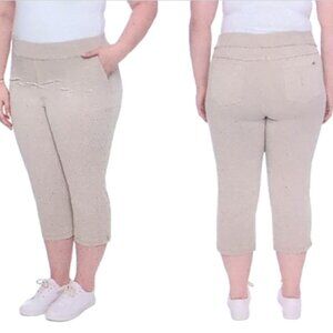 NWOT Up! Brand Pull-On Stretch Crop Pant Ladies XL Beige Front/Rear Pockets